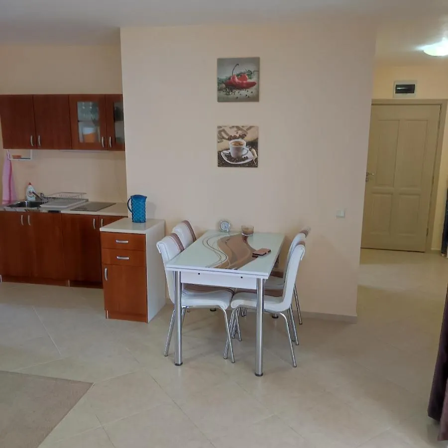 Kalia, Zweizimmer, Zweibalkon, Top-Apartment Slăntjev Brjag Bulgarien